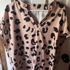Leopard Print V-Neck Top